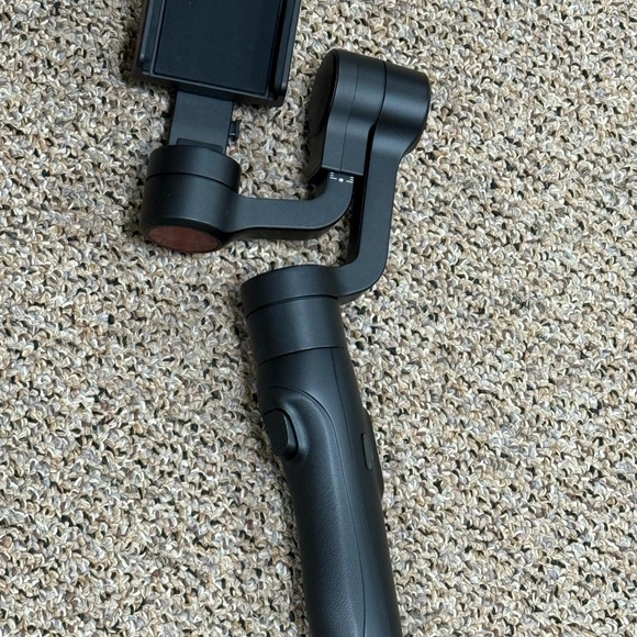 Black Smartphone Gimbal Stabilizer